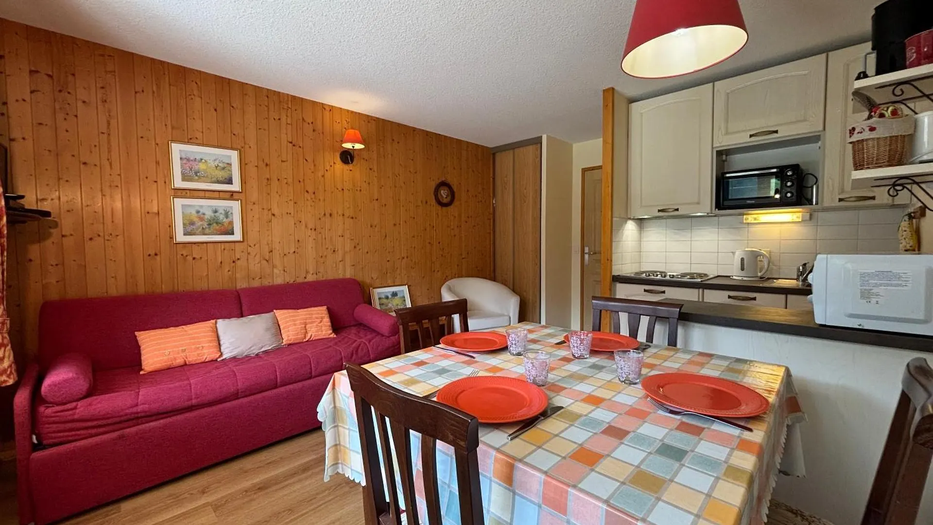 Residence Atrey 403 Cles Blanches Courchevel 0*,  France